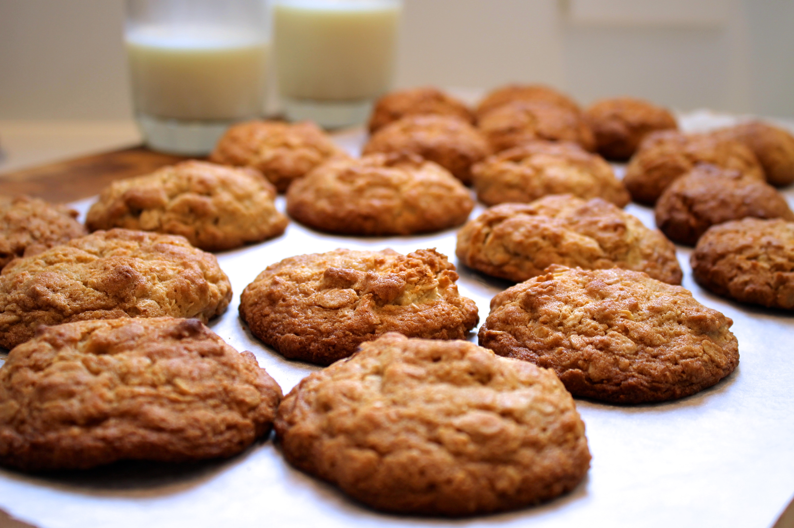 ChelseaWinter.co.nz Golden oat cookies » ChelseaWinter.co.nz