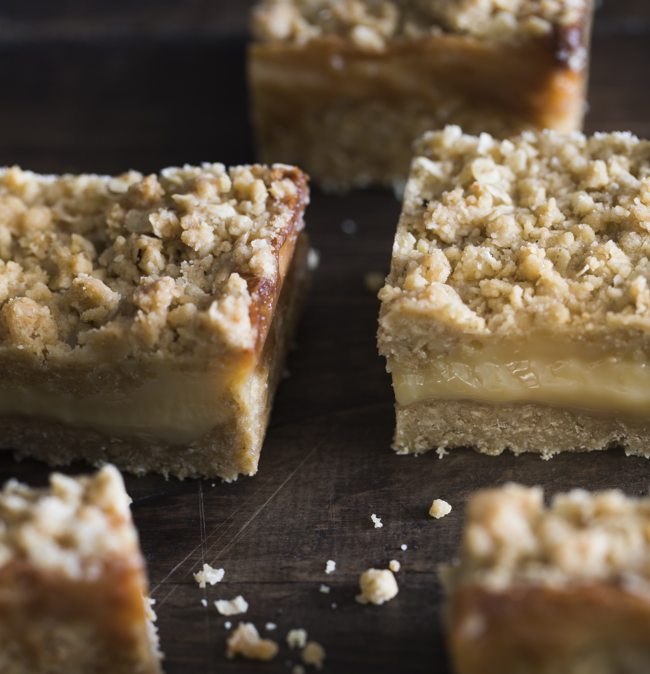 chelseawinter-co-nz-oaty-caramel-slice-chelseawinter-co-nz